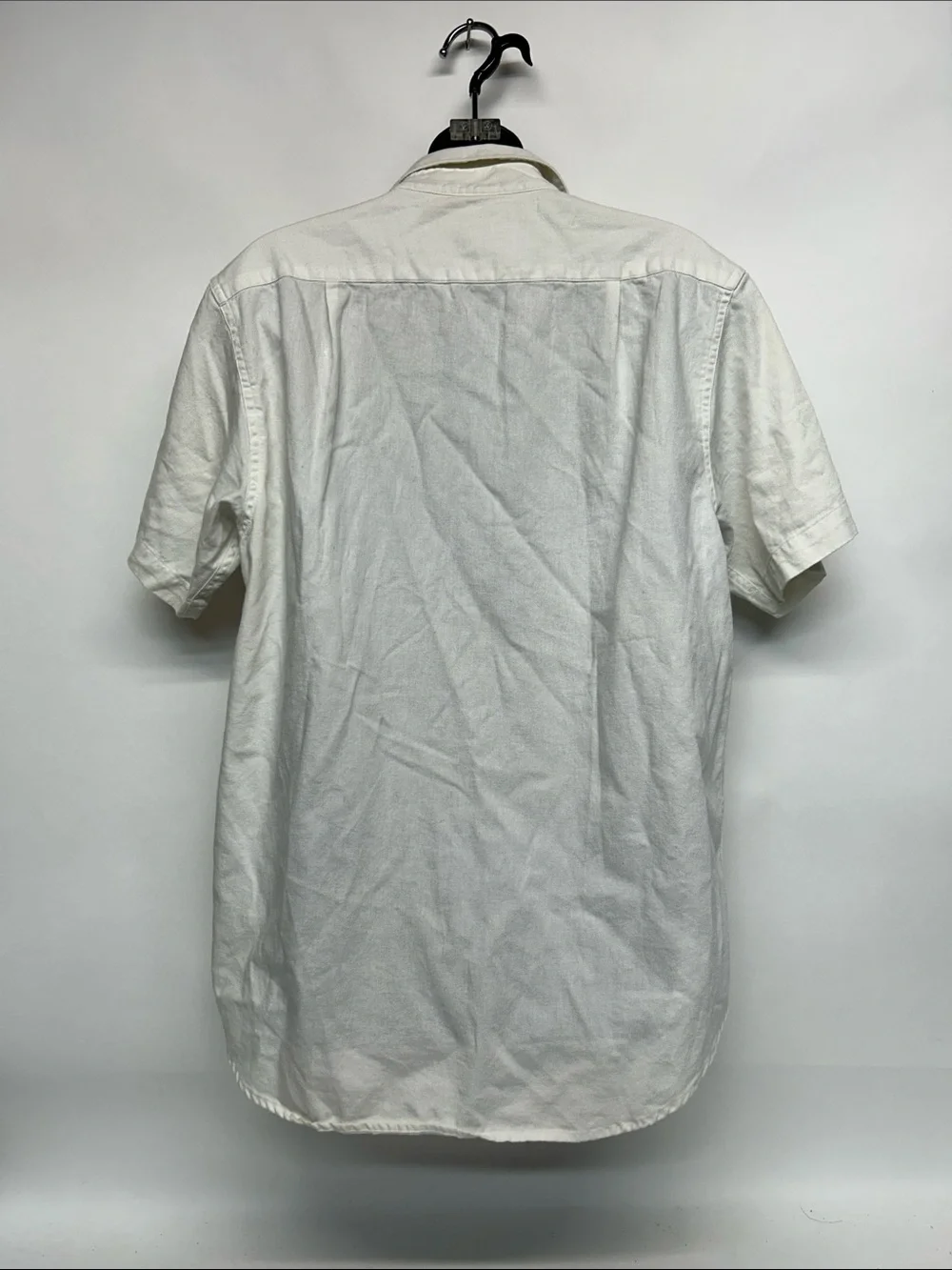 Men's White Cotton button up shirt with embroidery size small country scene